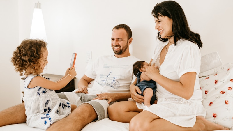 人を見下す人は育ちが影響する?特徴・心理・上手な距離の取り方をわかりやすく解説