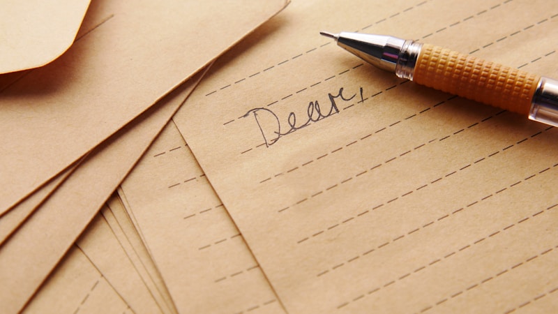 ファンレターでやってはいけないことは?相手に喜ばれる書き方と避けたいマナーをやさしく解説
